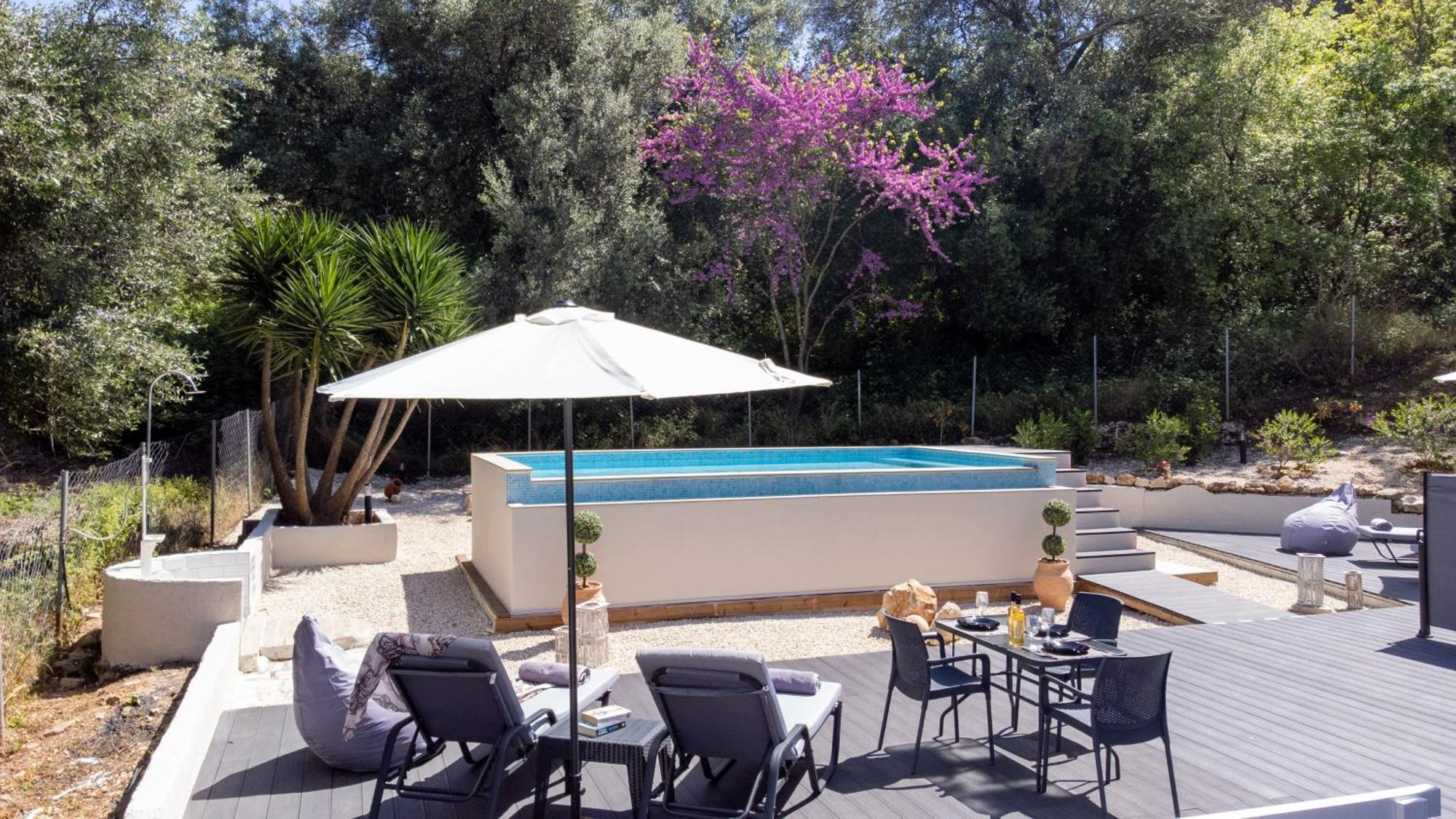 Armoniahousesuites Peritheia